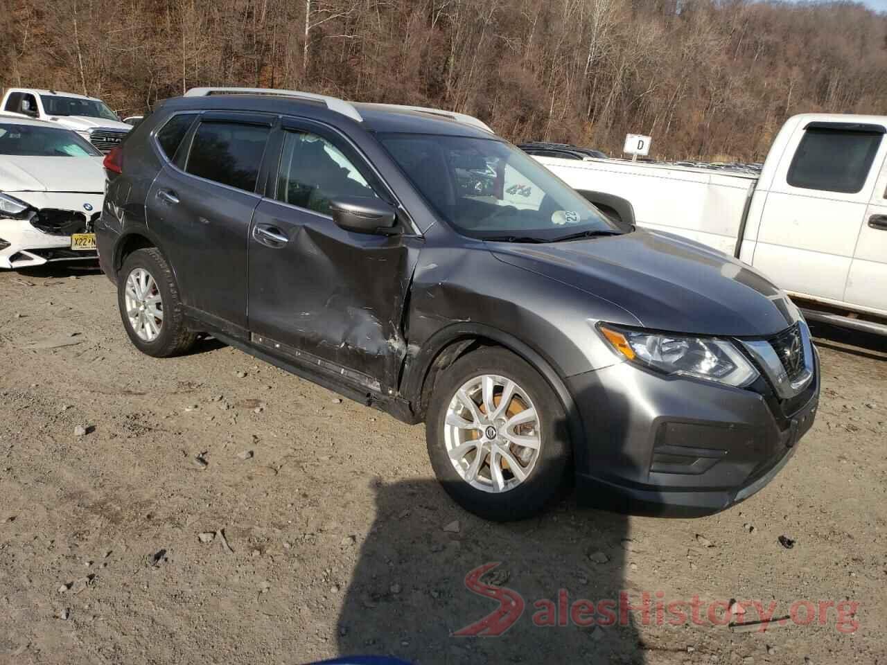 5N1AT2MV2JC807256 2018 NISSAN ROGUE