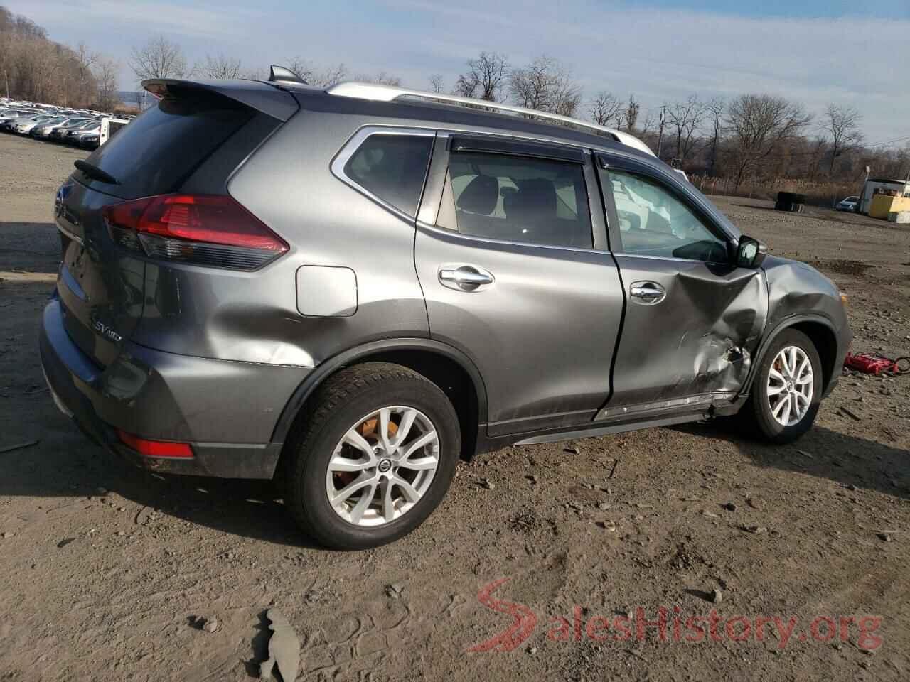 5N1AT2MV2JC807256 2018 NISSAN ROGUE