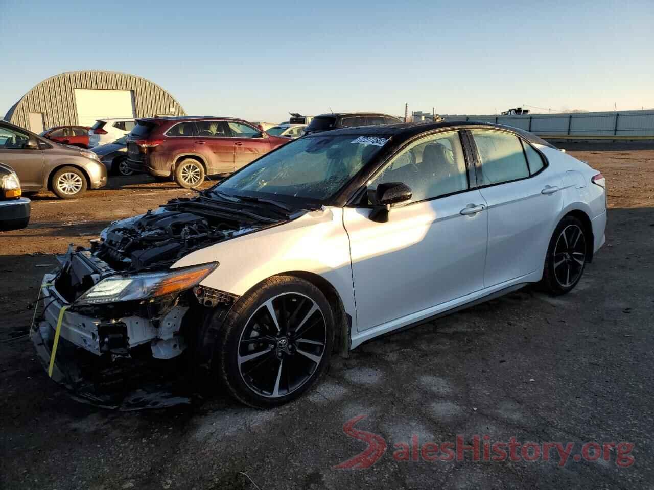 4T1B61HK1KU273832 2019 TOYOTA CAMRY