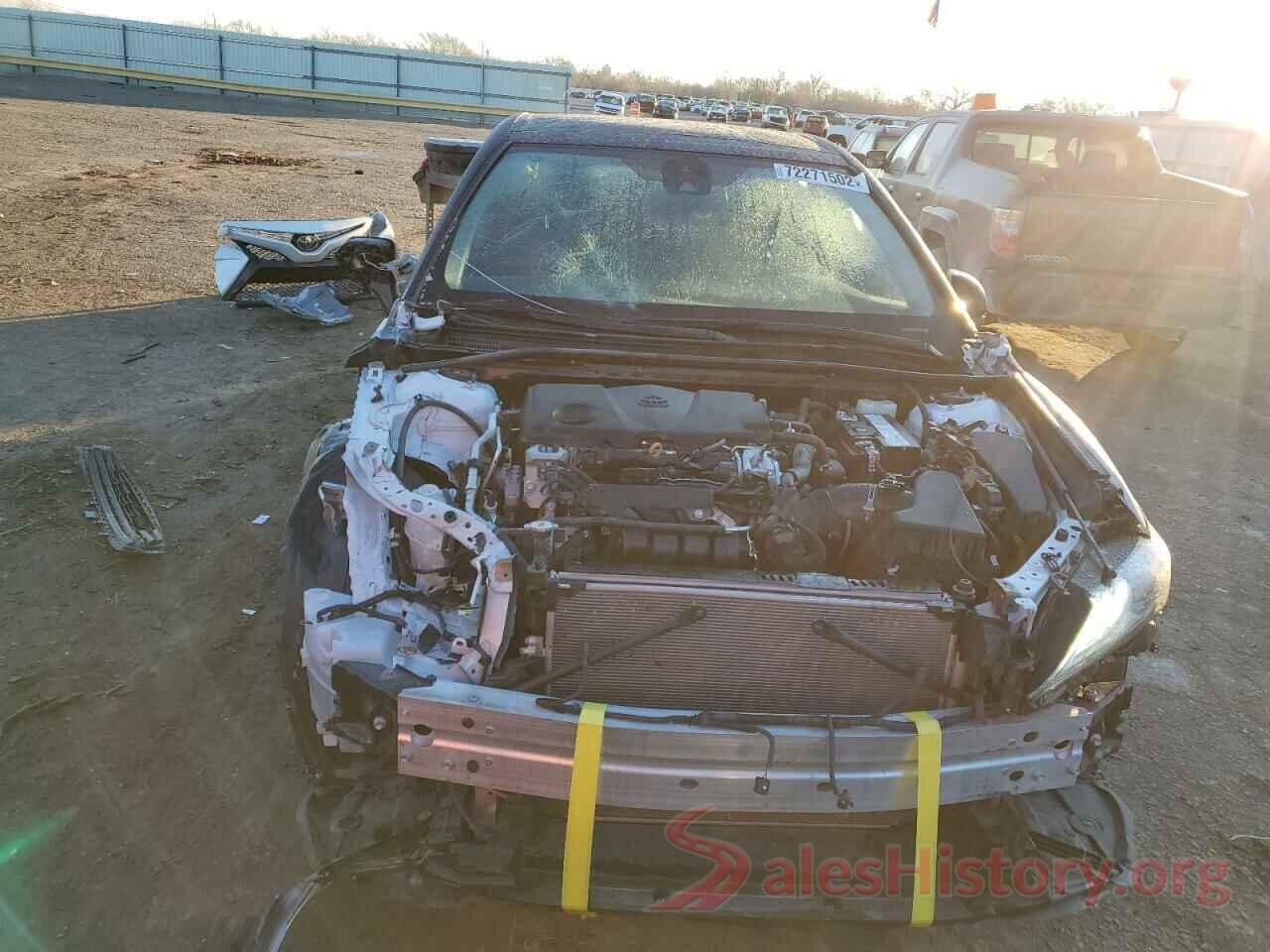 4T1B61HK1KU273832 2019 TOYOTA CAMRY