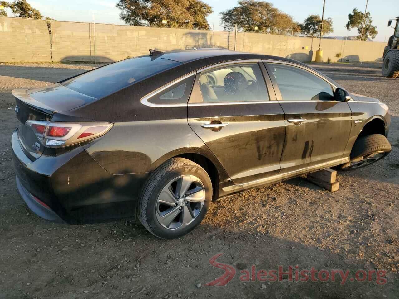 KMHE14L28HA068233 2017 HYUNDAI SONATA