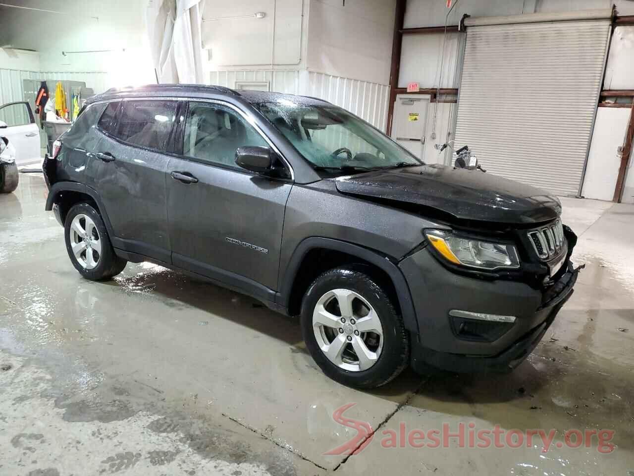 3C4NJDBB7JT492829 2018 JEEP COMPASS