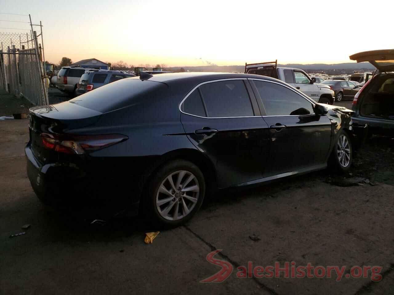 4T1C11AK9MU492831 2021 TOYOTA CAMRY