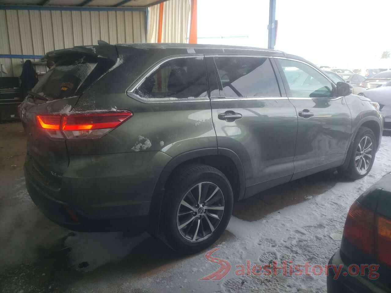 5TDJZRFHXKS717422 2019 TOYOTA HIGHLANDER