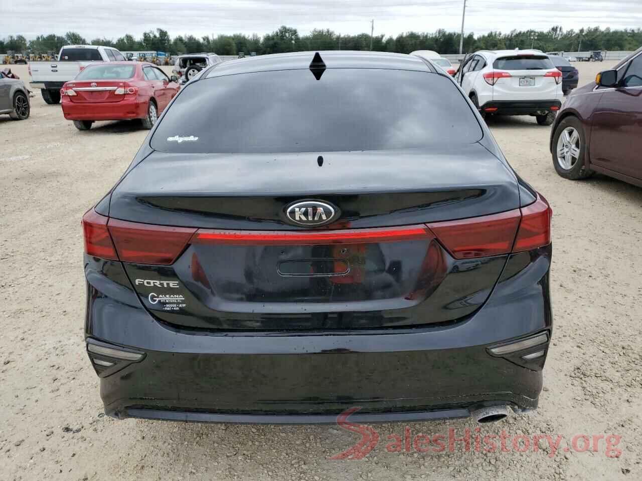 3KPF24AD8KE013974 2019 KIA FORTE