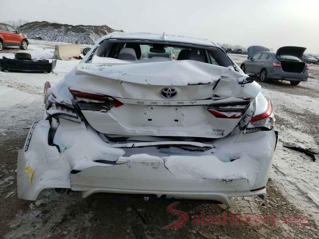 4T1K31AKXNU593044 2022 TOYOTA CAMRY