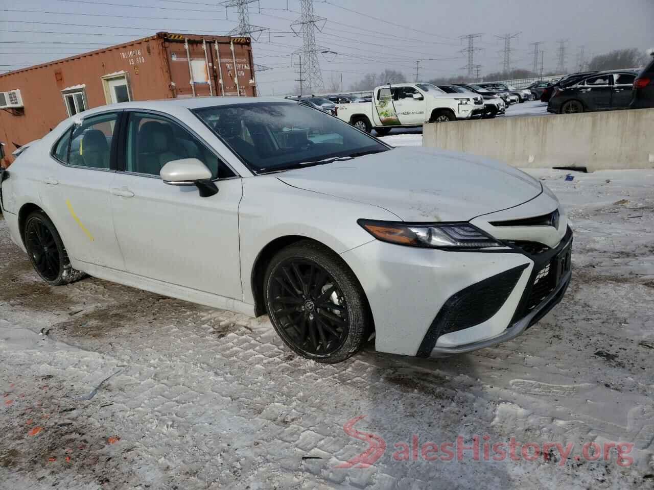 4T1K31AKXNU593044 2022 TOYOTA CAMRY