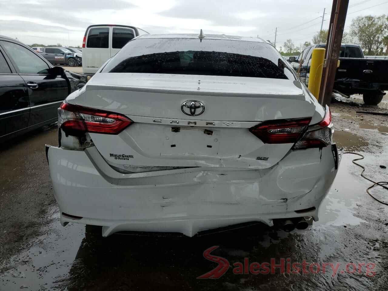 4T1B11HKXKU852798 2019 TOYOTA CAMRY