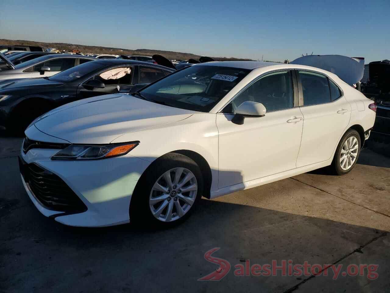 4T1B11HK3KU807587 2019 TOYOTA CAMRY