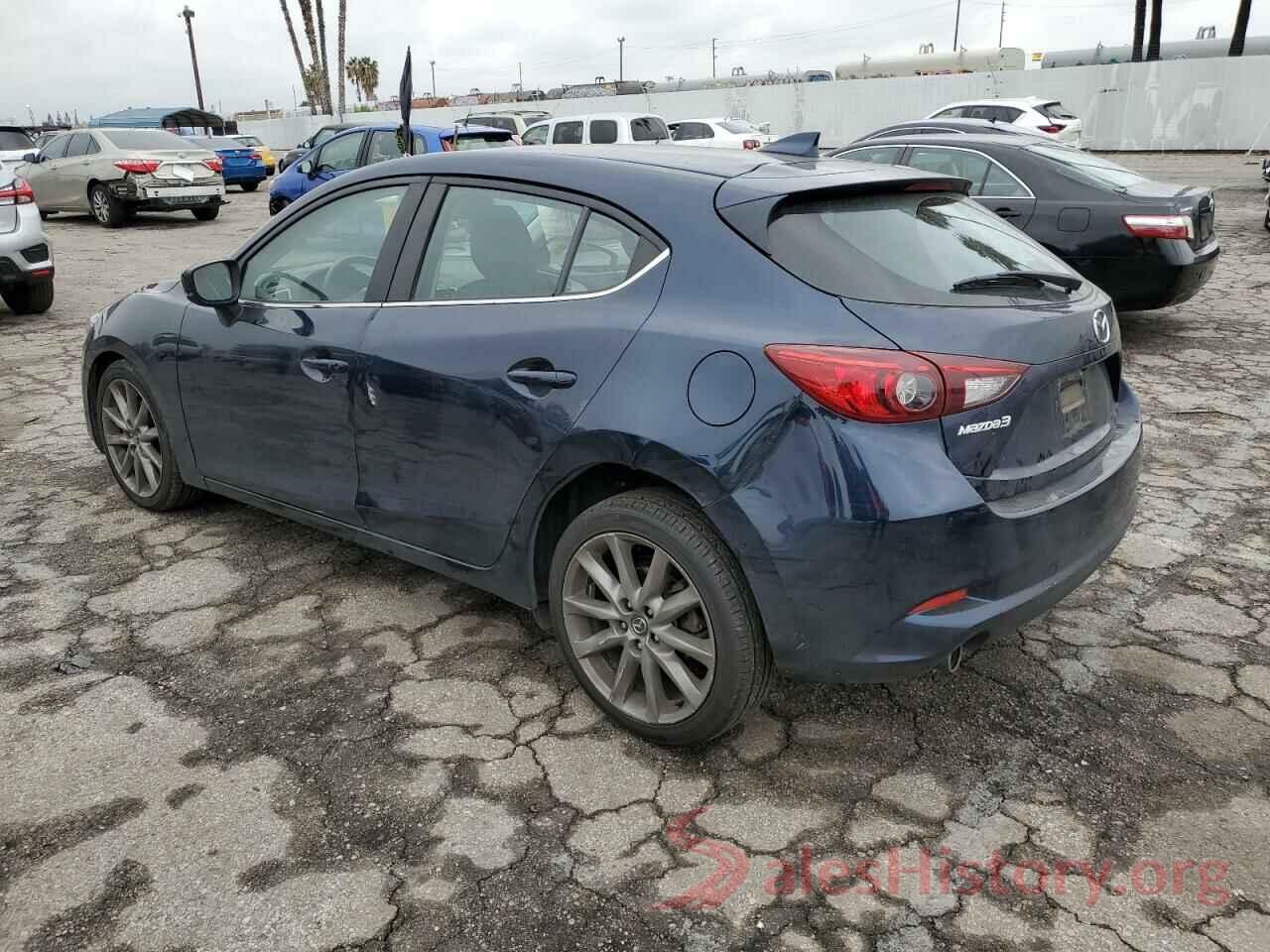 3MZBN1L36JM229073 2018 MAZDA 3