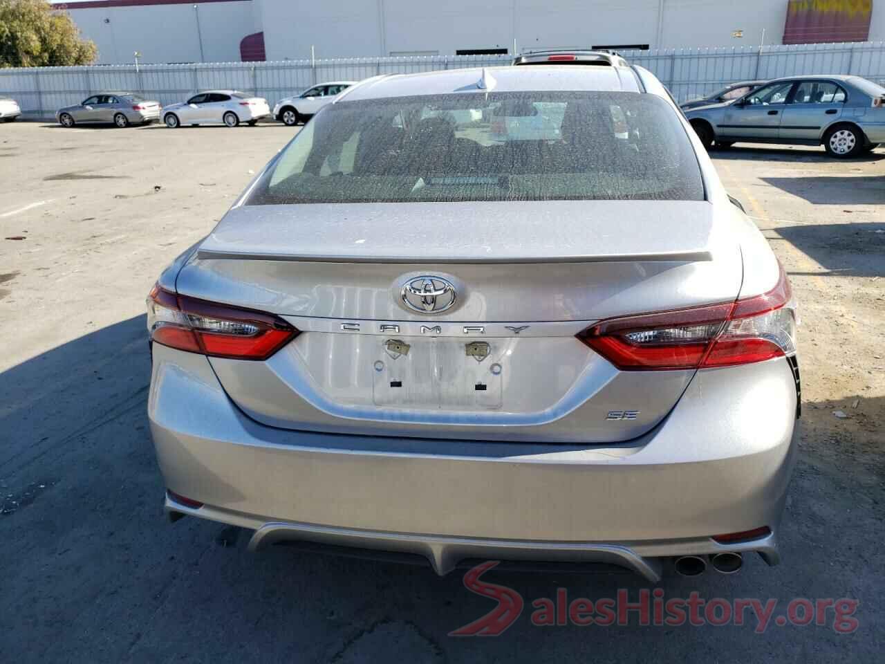 4T1G11AK6NU676093 2022 TOYOTA CAMRY