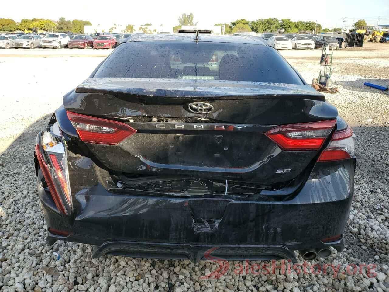 4T1G11AKXMU481791 2021 TOYOTA CAMRY