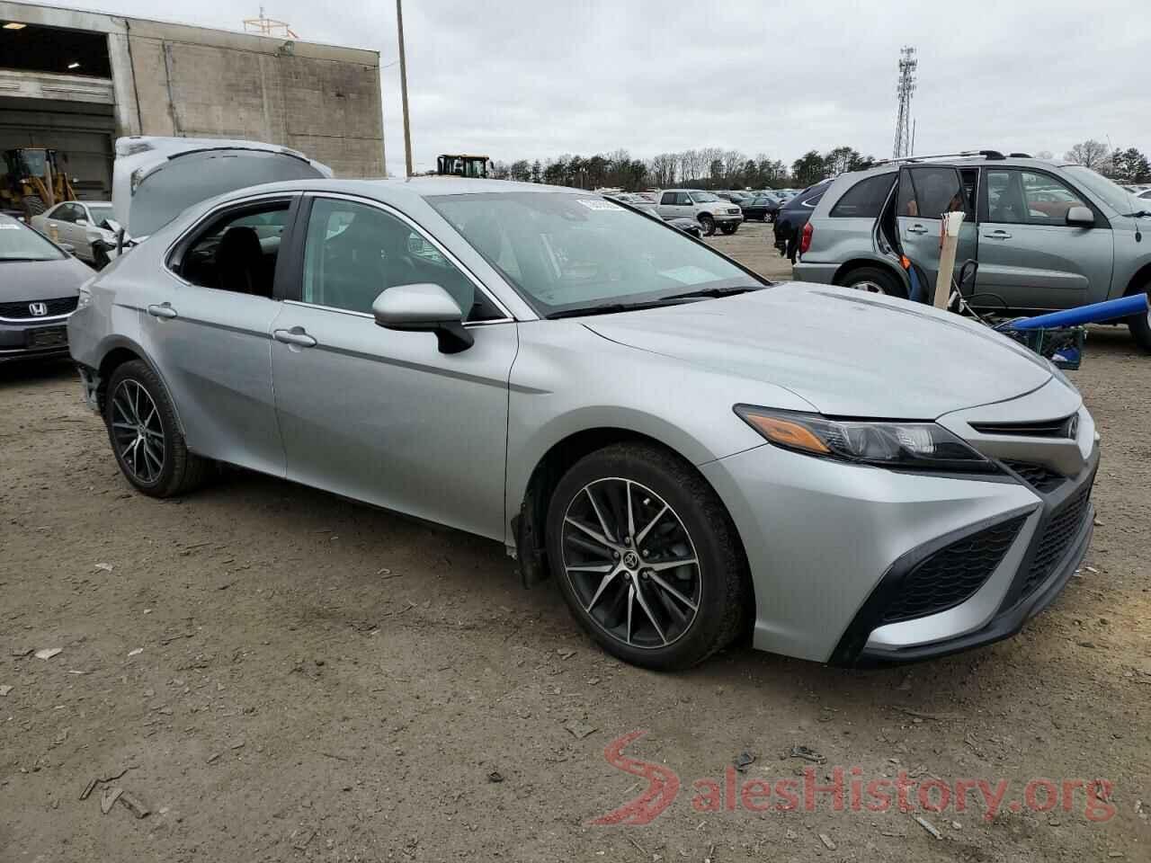 4T1G11AK4MU405628 2021 TOYOTA CAMRY