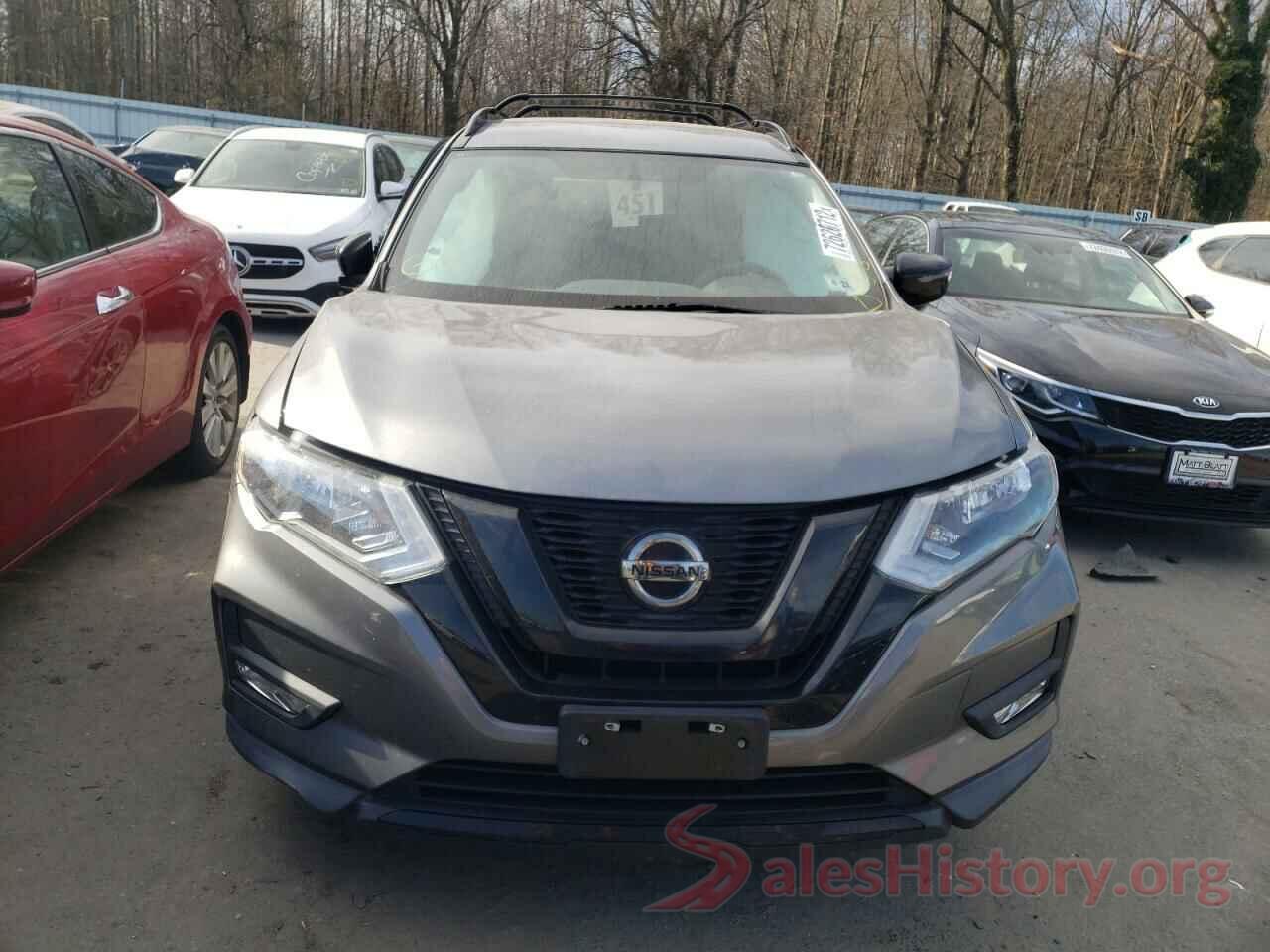 5N1AT2MV1JC758888 2018 NISSAN ROGUE