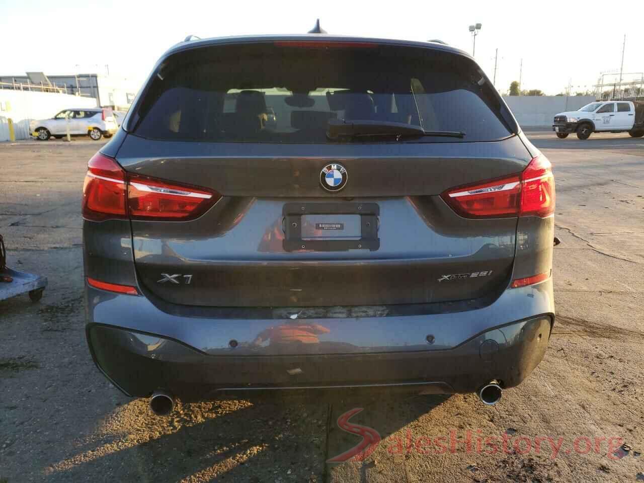 WBXHT3C30J5L29659 2018 BMW X1