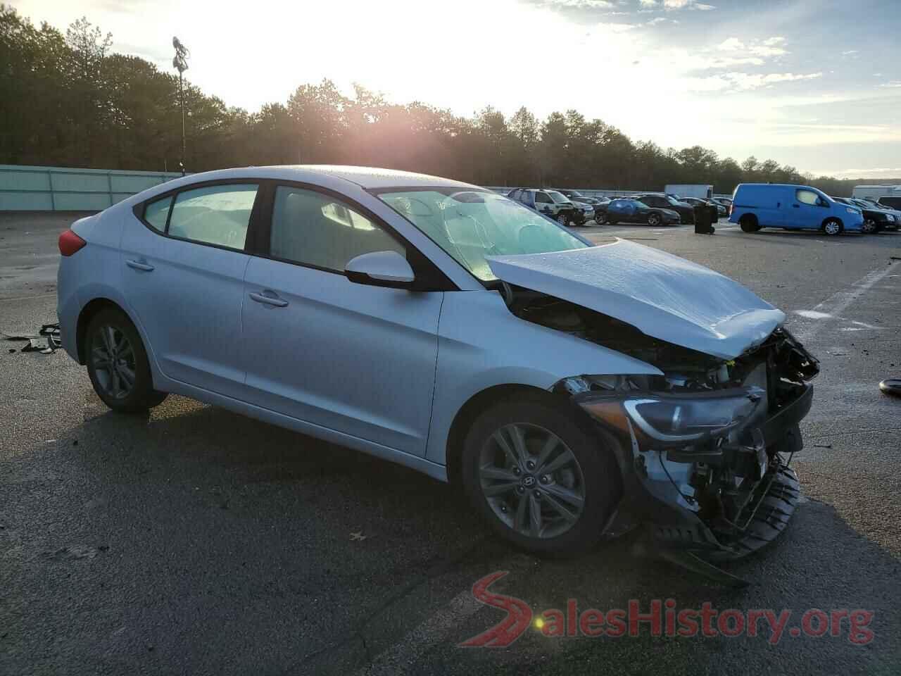 5NPD84LFXJH225404 2018 HYUNDAI ELANTRA