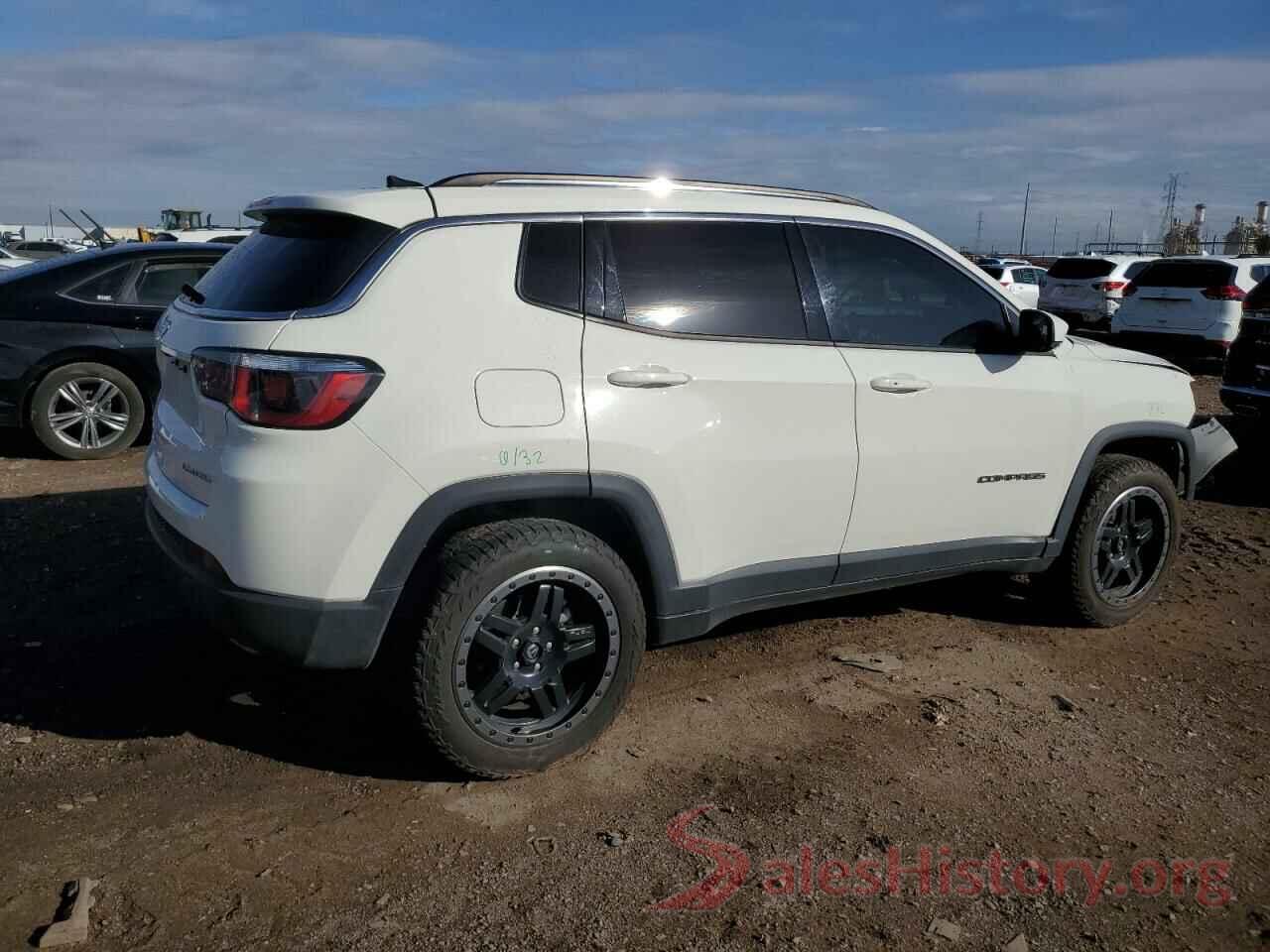 3C4NJDCB1KT620949 2019 JEEP COMPASS