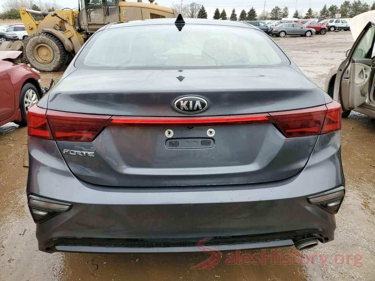 3KPF24AD7KE055262 2019 KIA FORTE