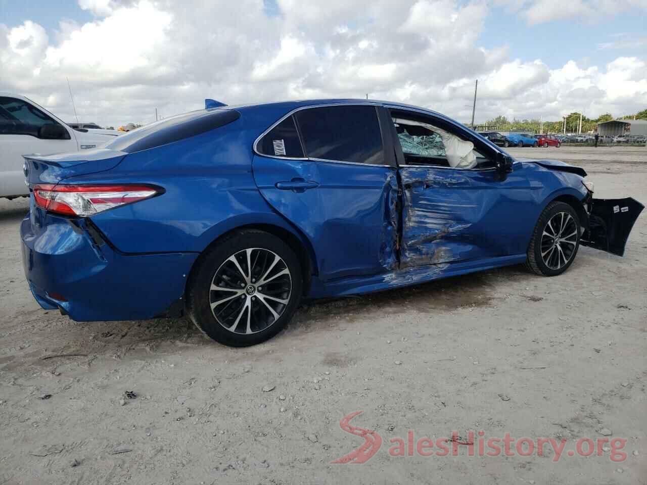 4T1G11AK9LU302137 2020 TOYOTA CAMRY