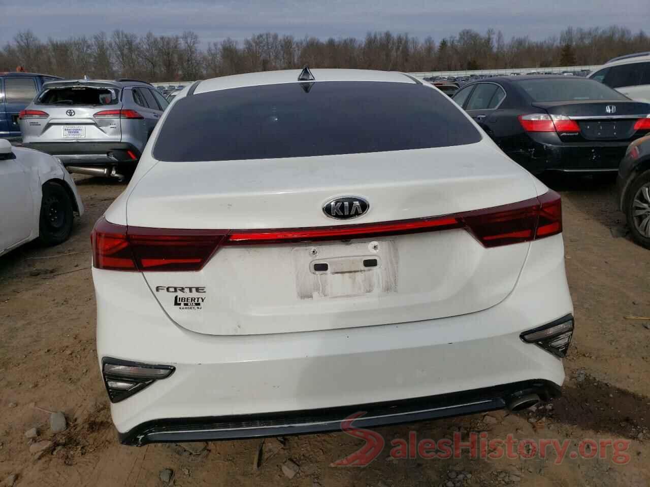 3KPF24AD8KE099254 2019 KIA FORTE