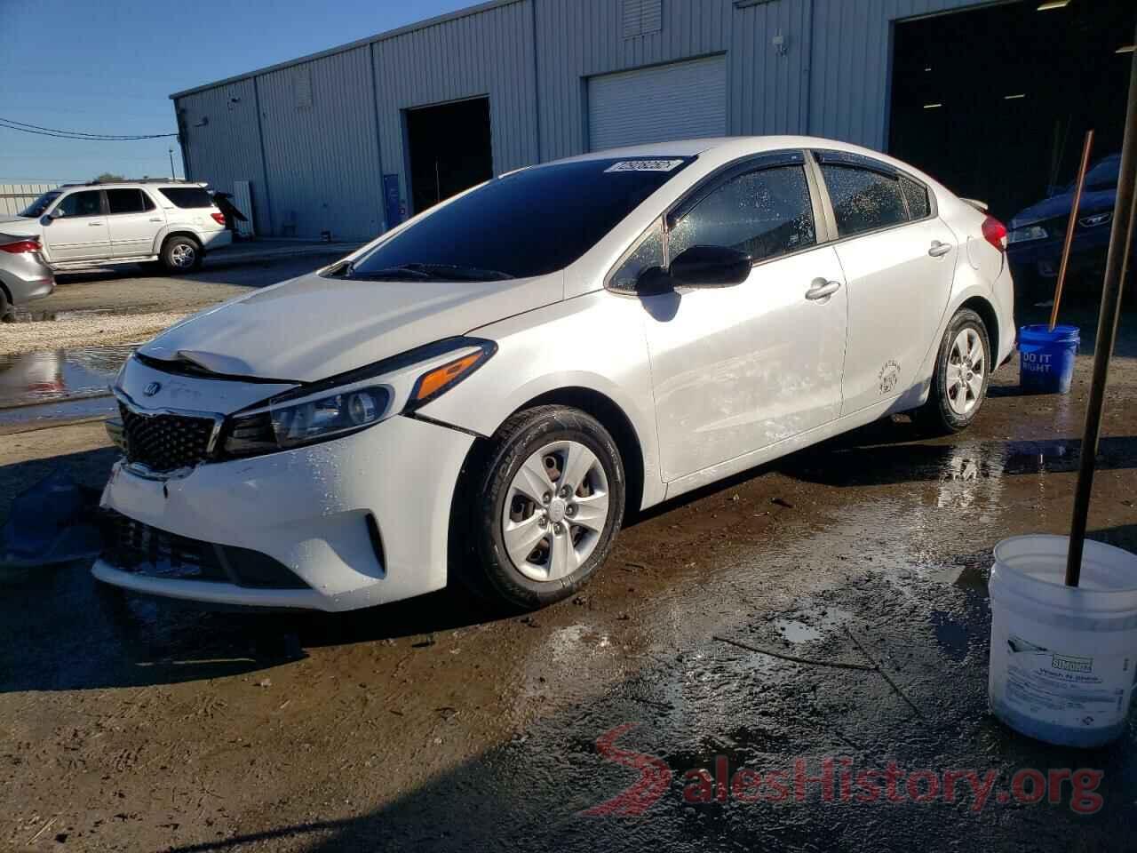 3KPFL4A73HE128532 2017 KIA FORTE