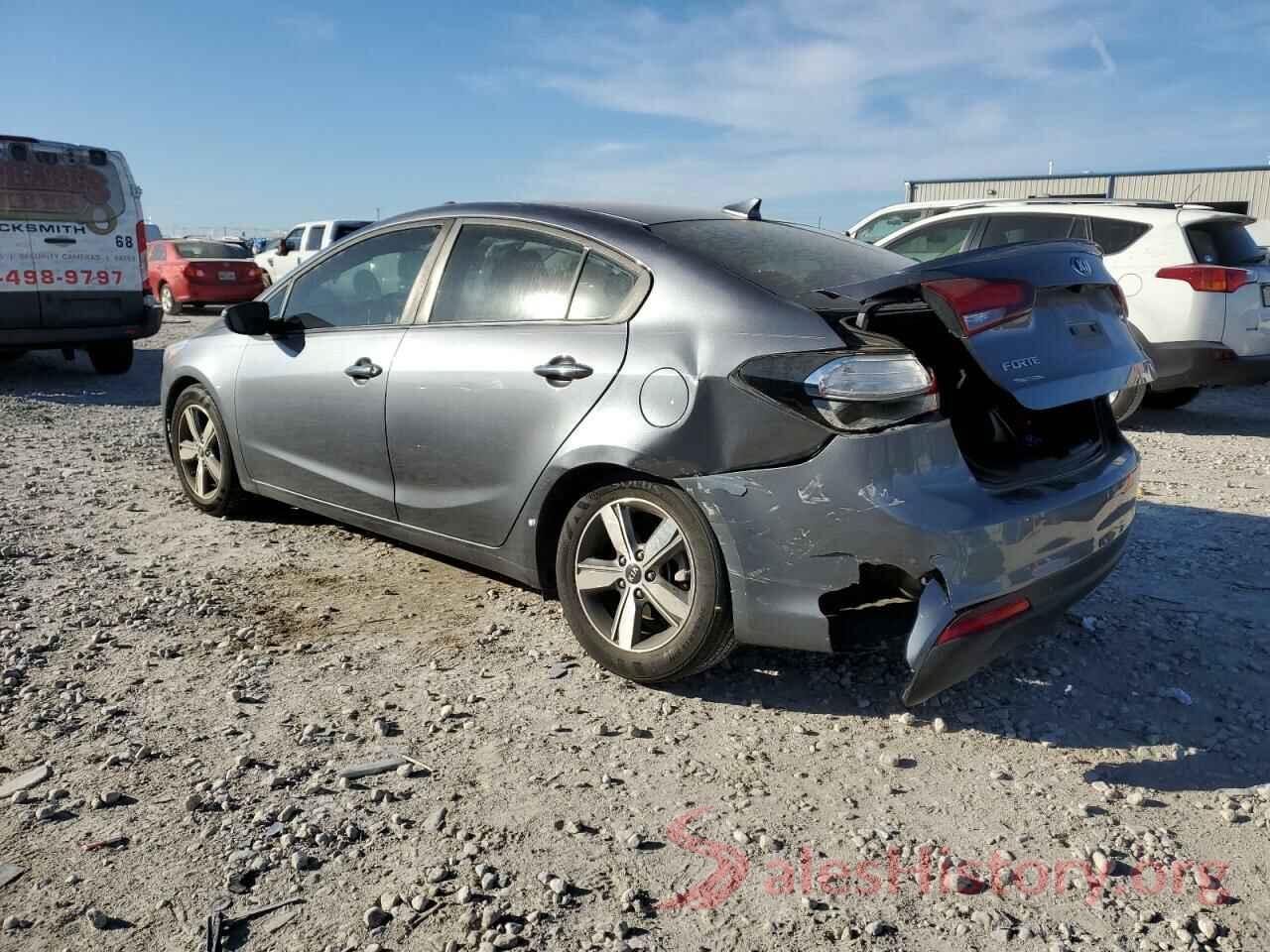 3KPFL4A71JE217862 2018 KIA FORTE