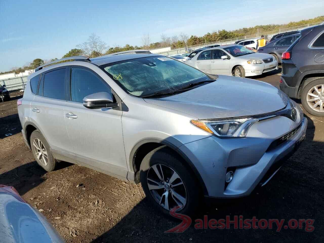 2T3RFREV7HW677116 2017 TOYOTA RAV4