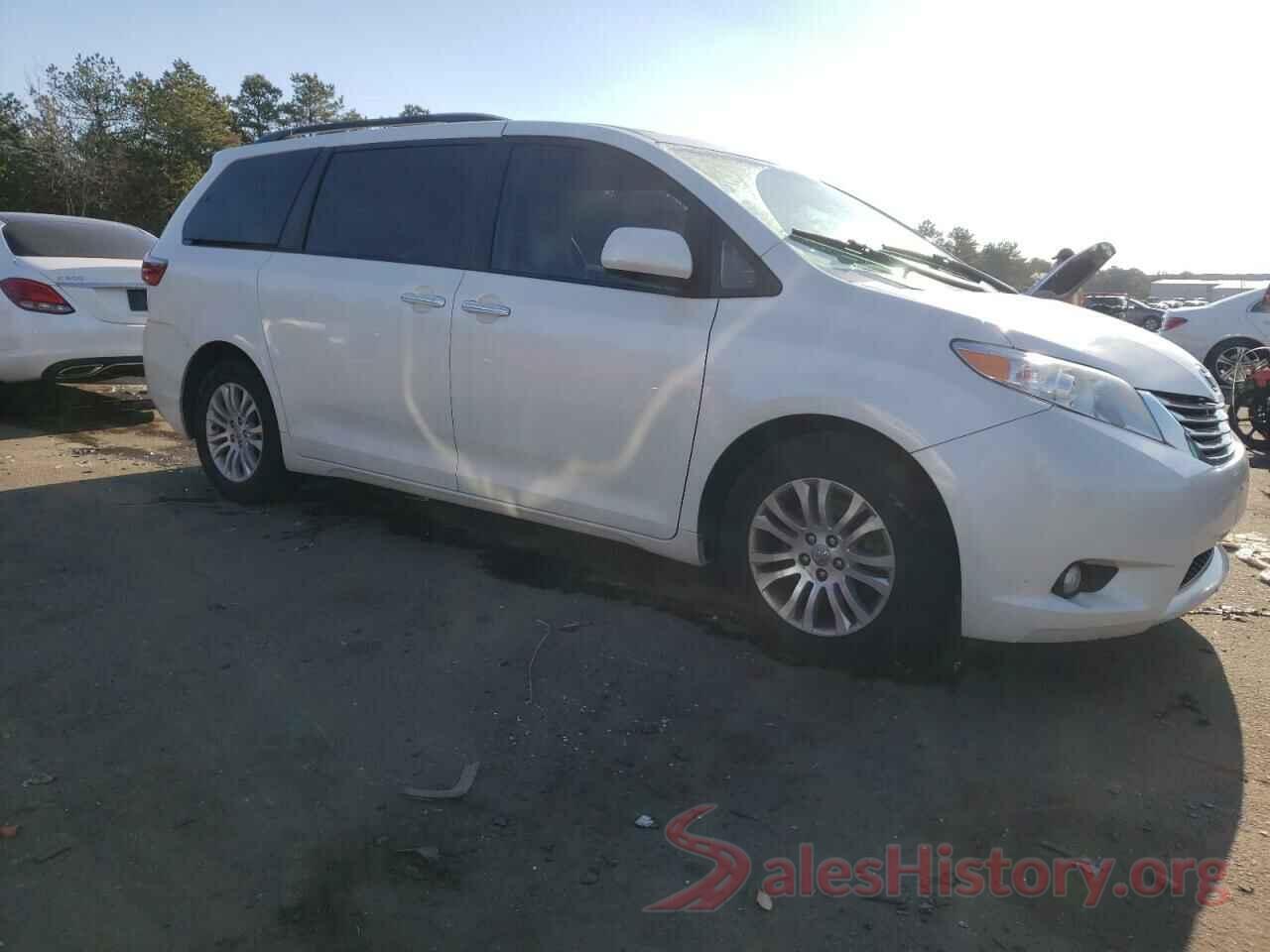 5TDYZ3DC6HS872044 2017 TOYOTA SIENNA