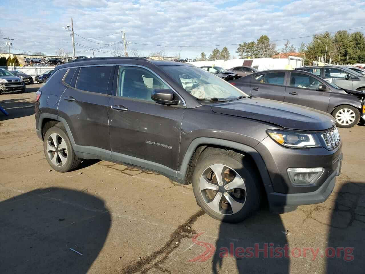 3C4NJDBB5JT117859 2018 JEEP COMPASS