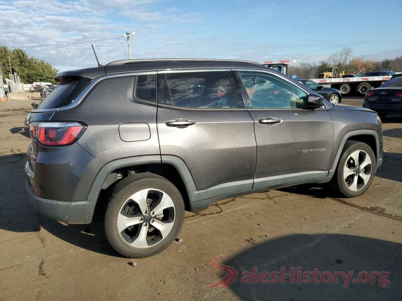 3C4NJDBB5JT117859 2018 JEEP COMPASS