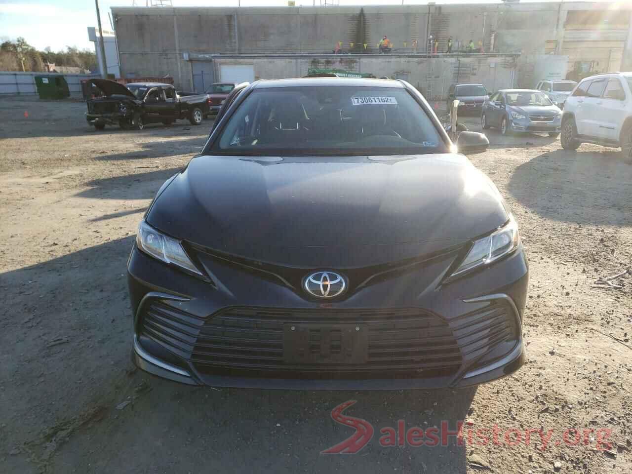 4T1C11AK8MU547463 2021 TOYOTA CAMRY