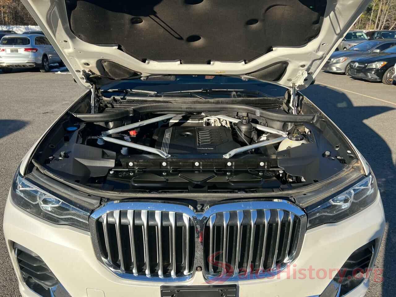 5UXCW2C52KL085101 2019 BMW X7