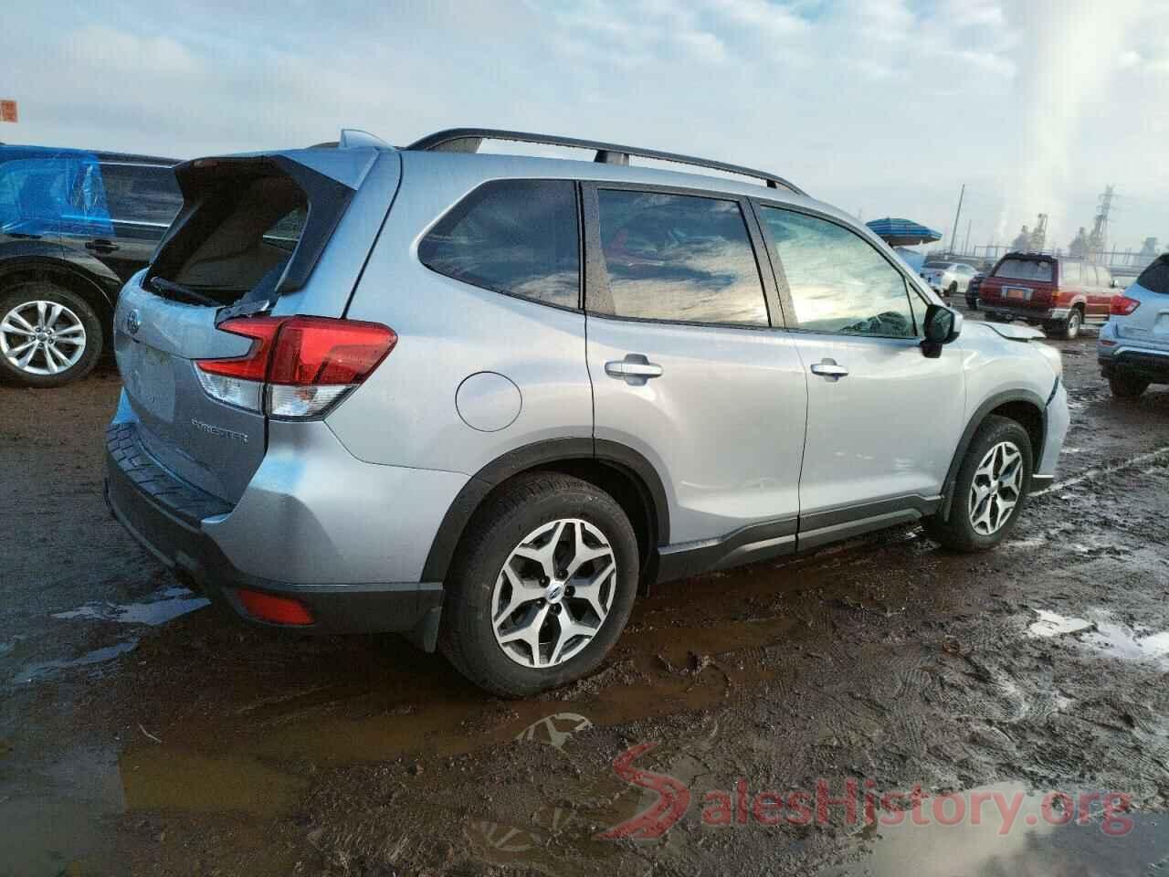 JF2SKAJC3MH517559 2021 SUBARU FORESTER