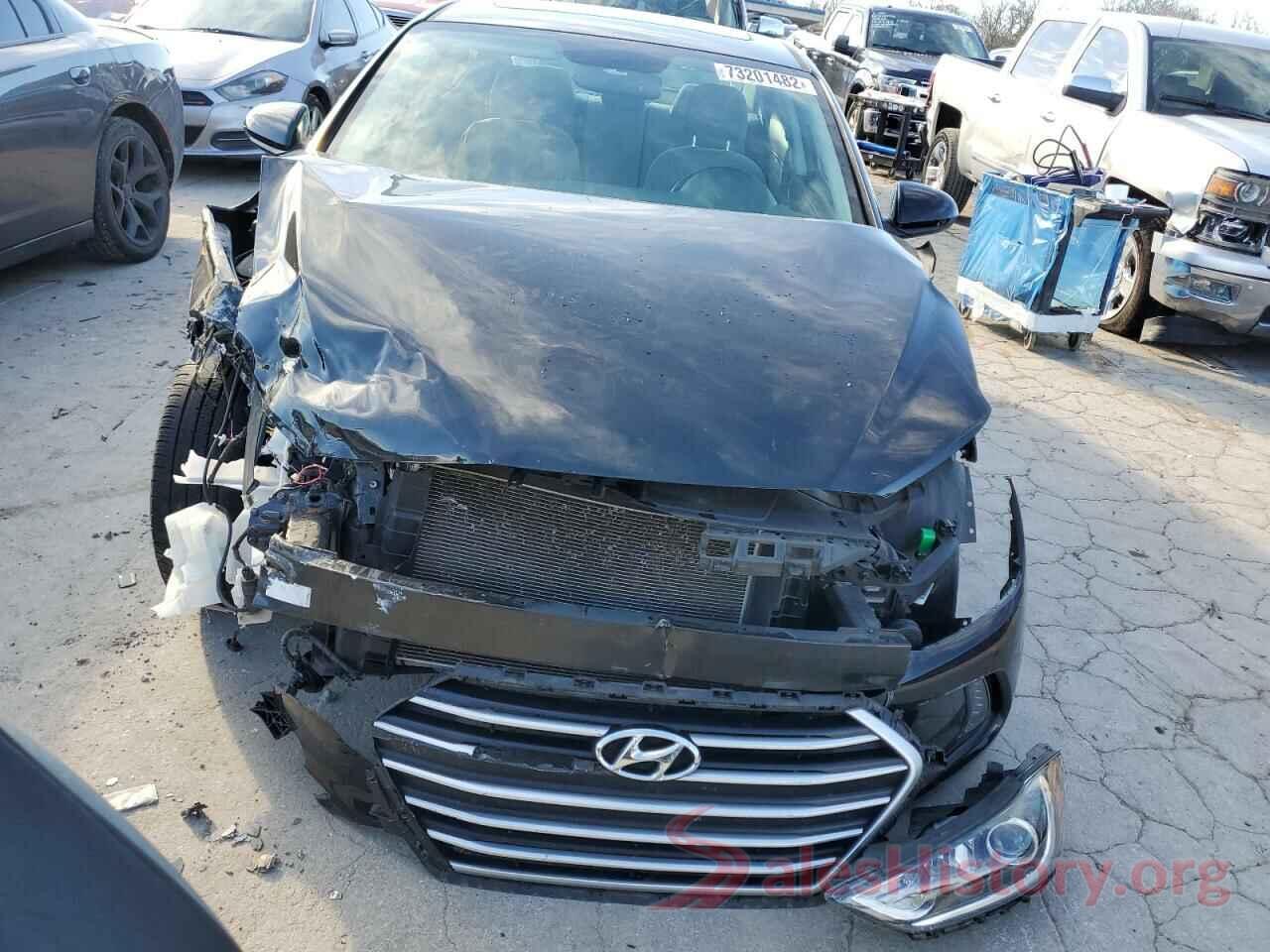 5NPD84LF1JH240390 2018 HYUNDAI ELANTRA