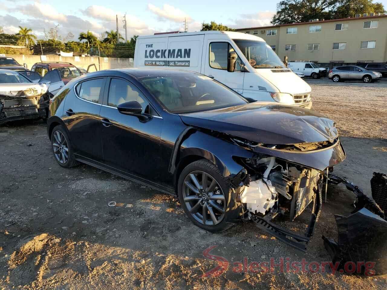 JM1BPALL0M1404397 2021 MAZDA 3