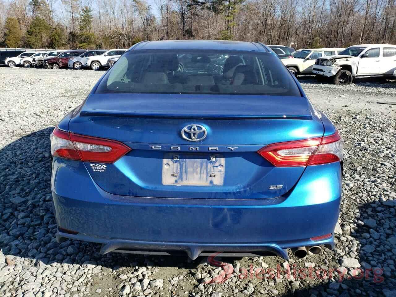 4T1B11HK2JU100379 2018 TOYOTA CAMRY