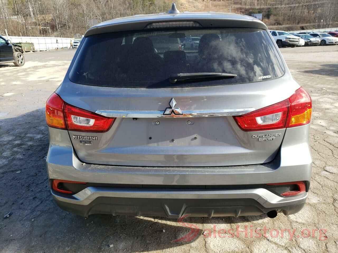 JA4AR3AU4JU007020 2018 MITSUBISHI OUTLANDER