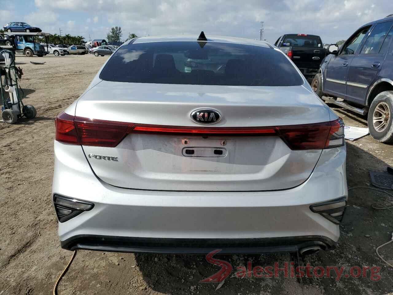 3KPF24AD5KE084226 2019 KIA FORTE