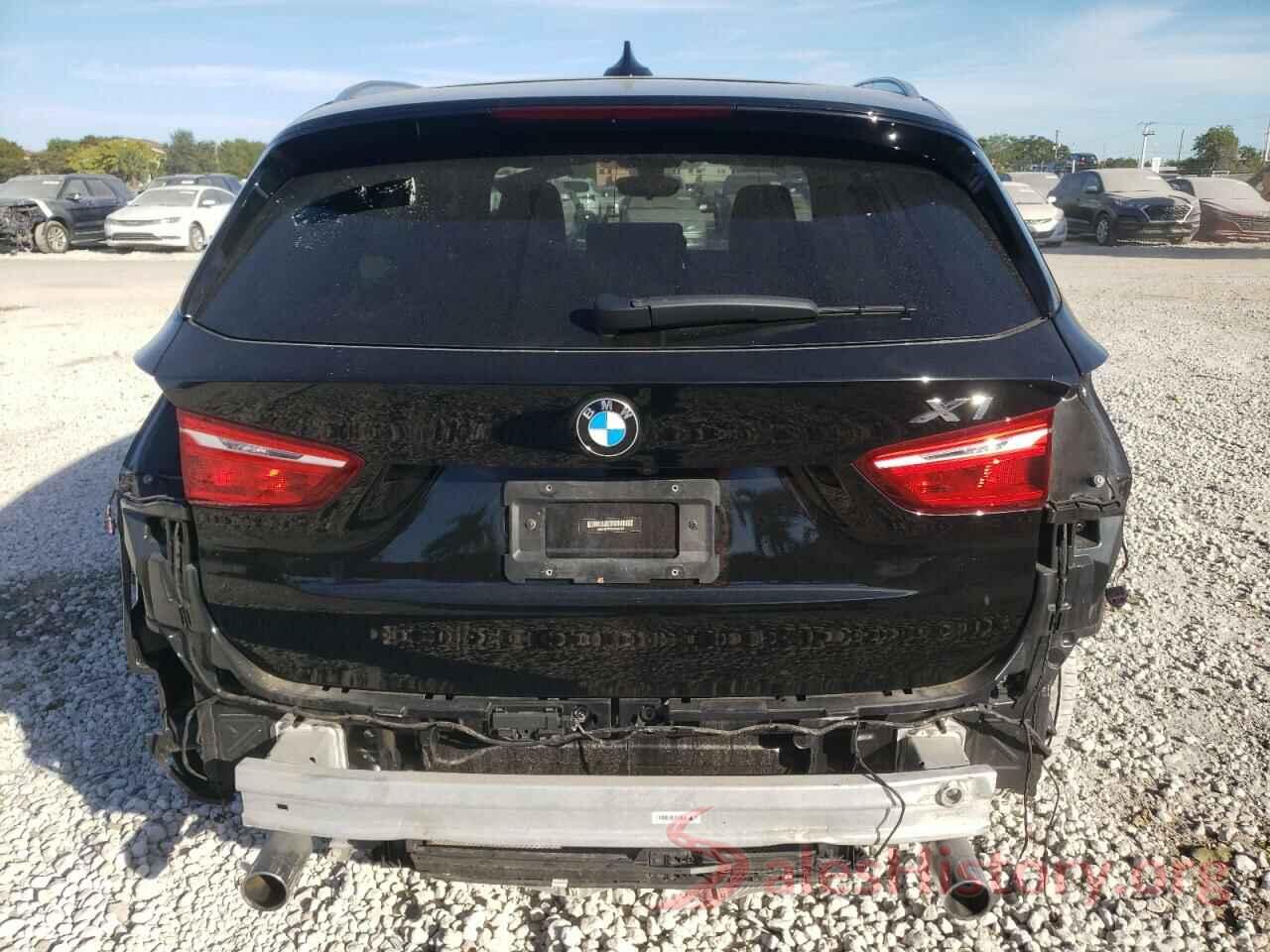 WBXHU7C33J5L05568 2018 BMW X1