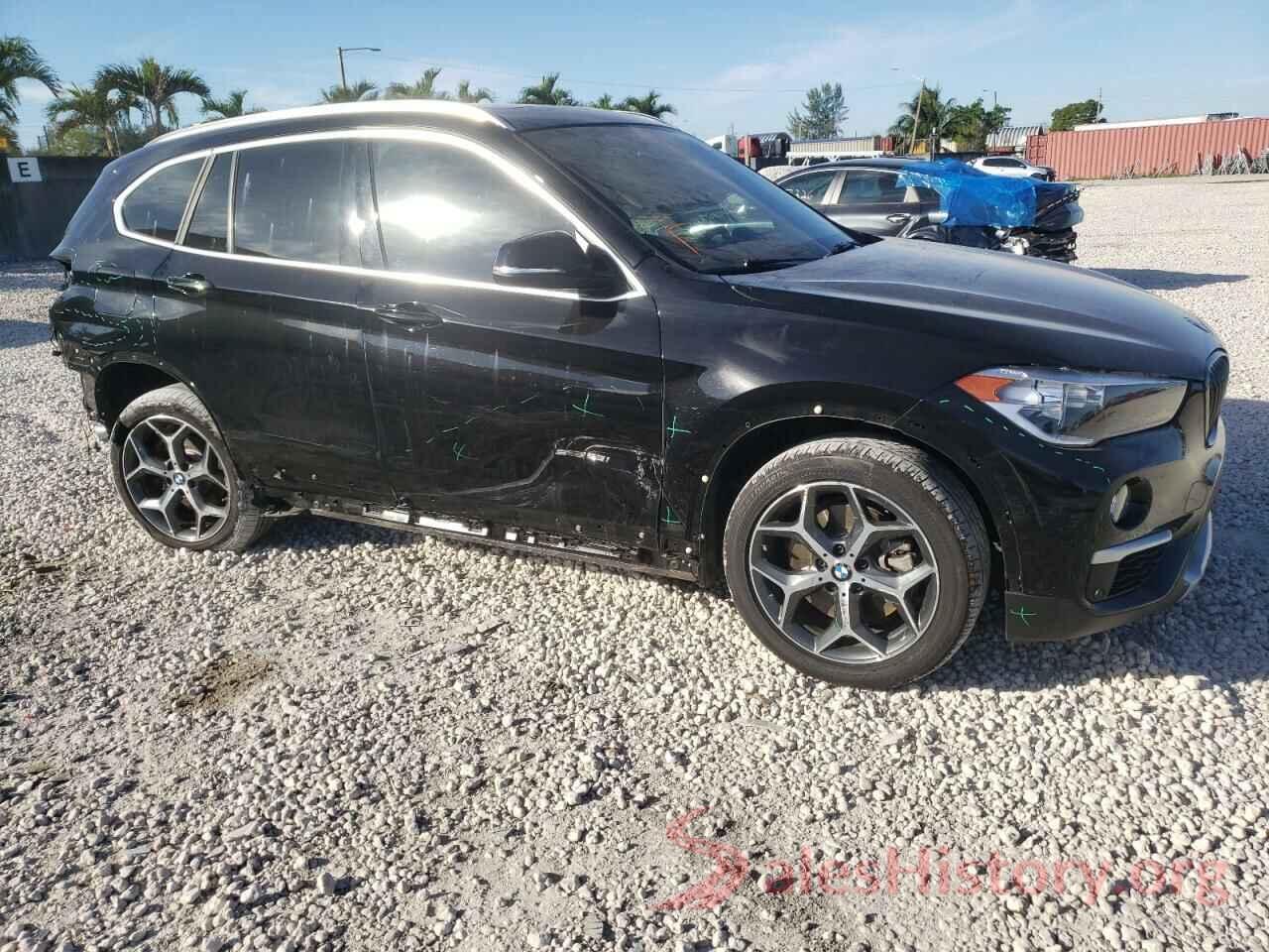 WBXHU7C33J5L05568 2018 BMW X1