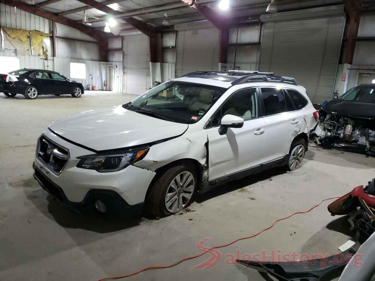 4S4BSAHC4J3322983 2018 SUBARU OUTBACK