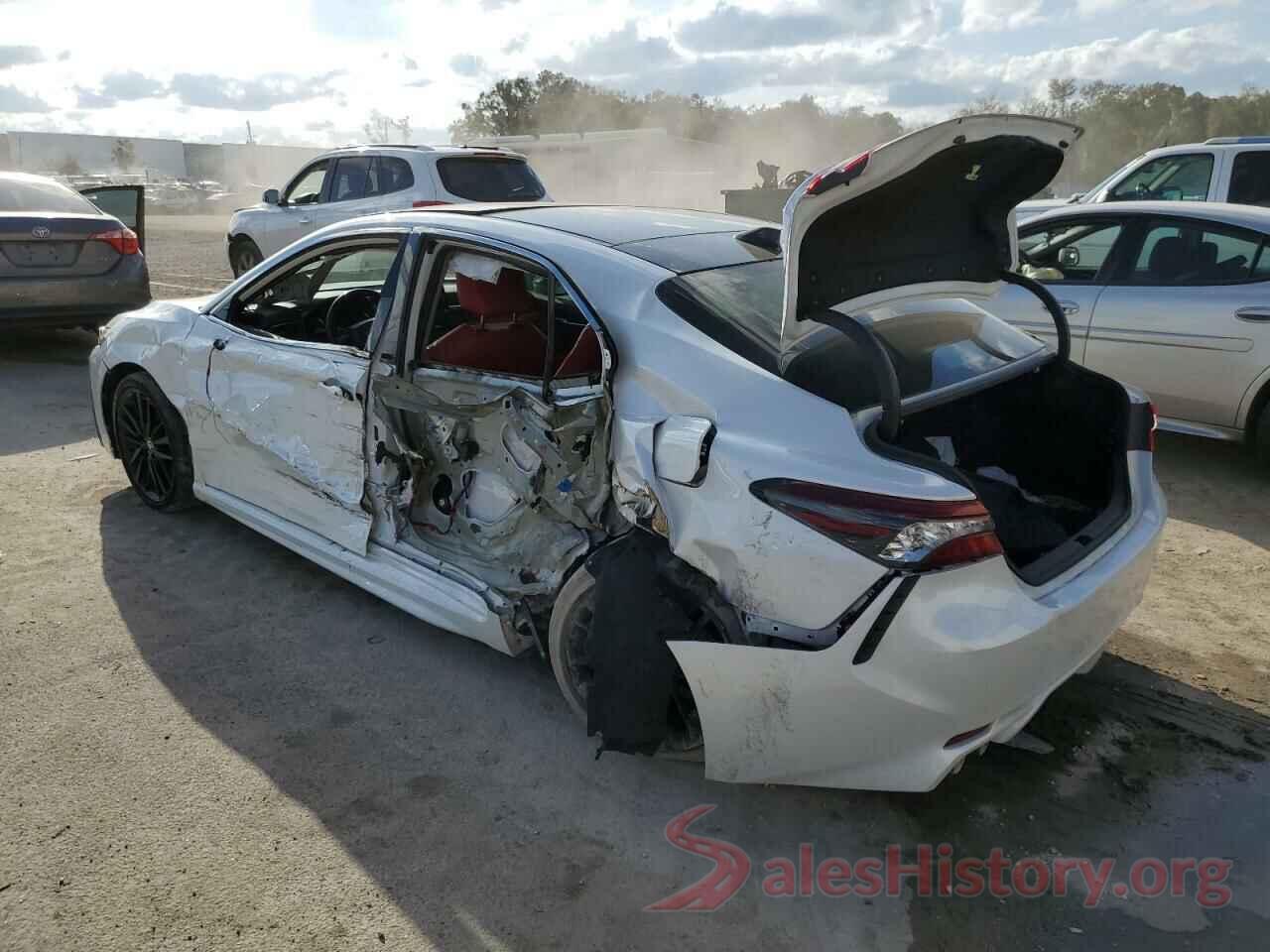 4T1K61AK8MU527775 2021 TOYOTA CAMRY