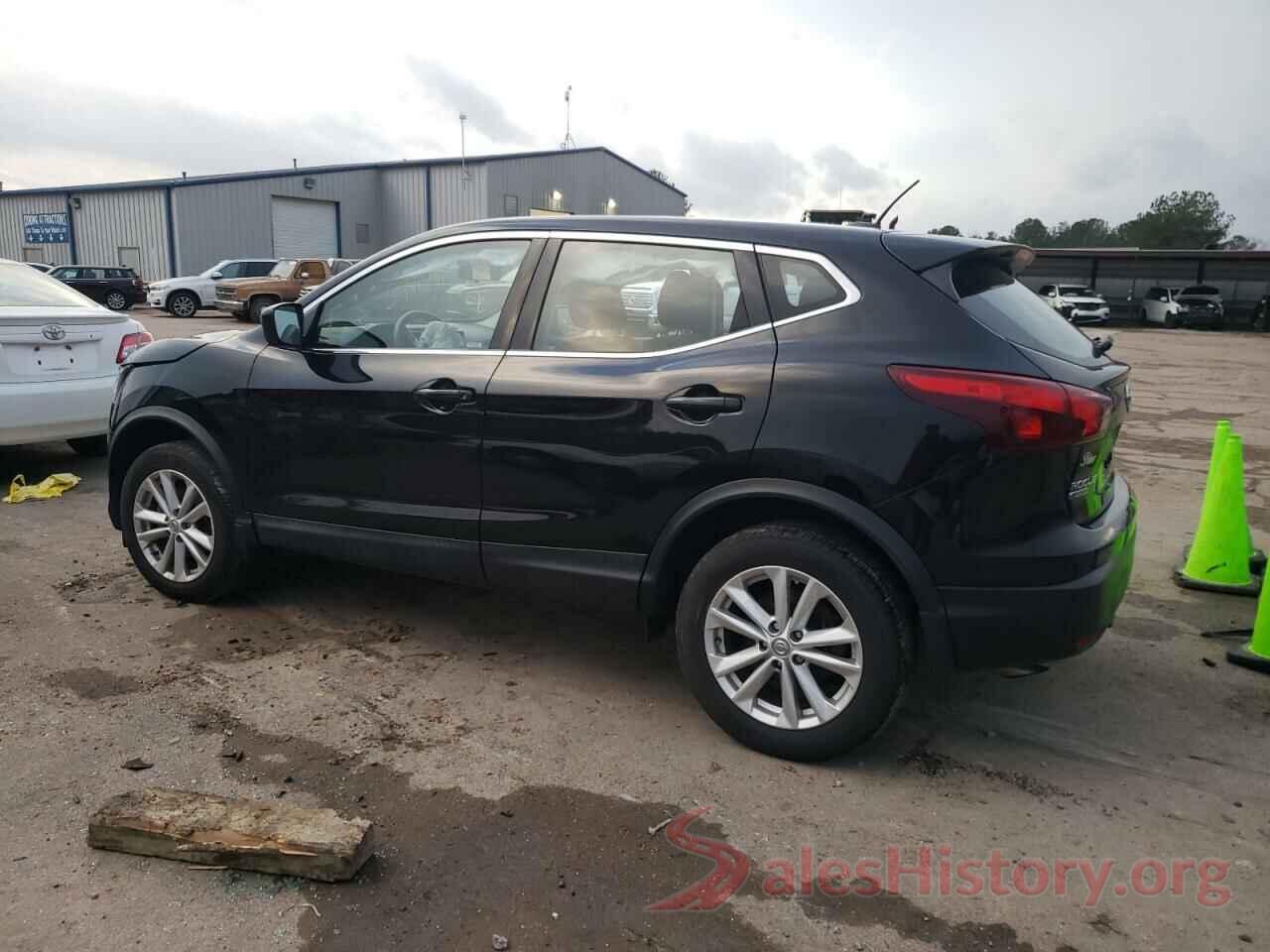 JN1BJ1CP3JW164249 2018 NISSAN ROGUE