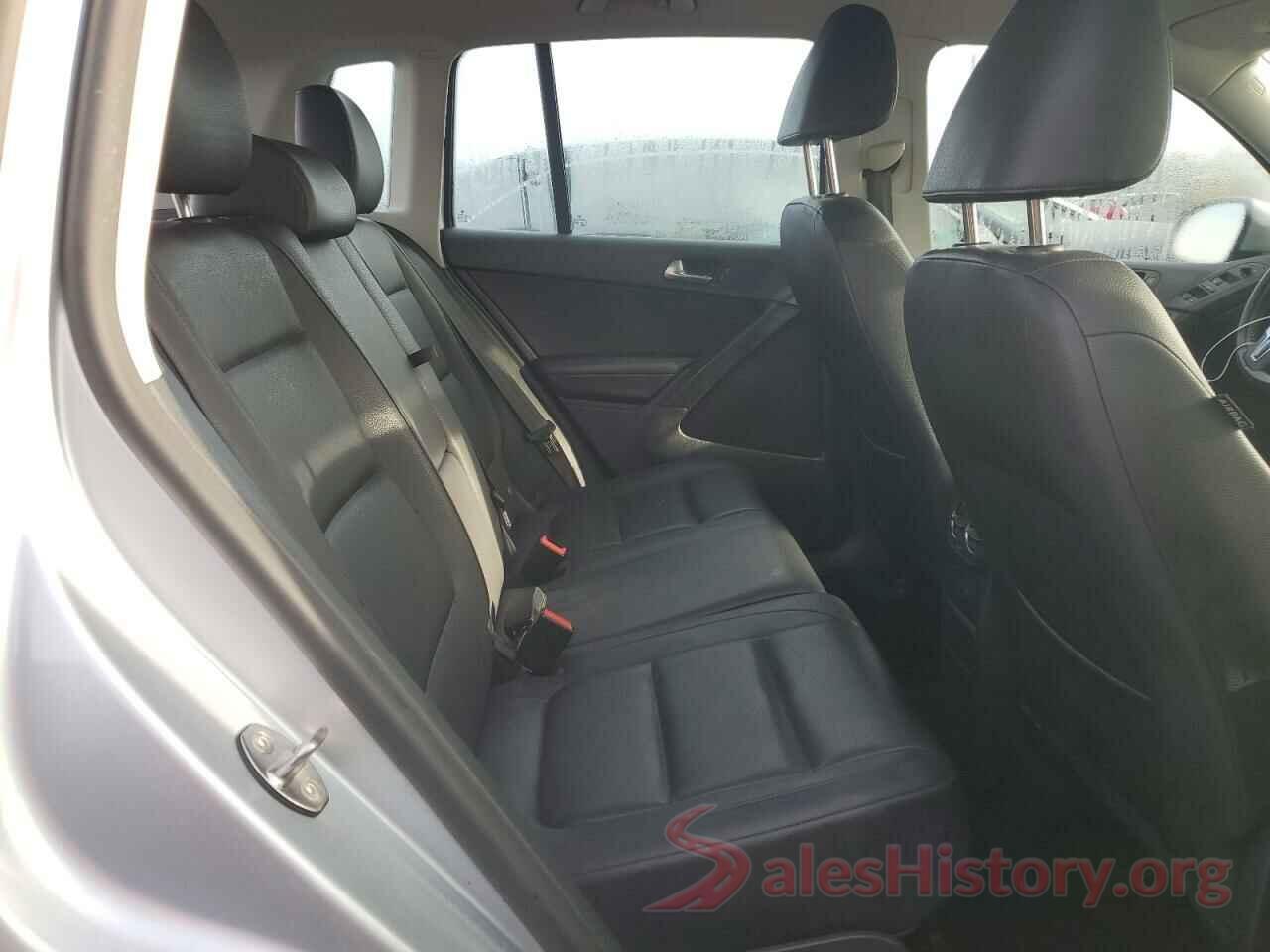 WVGBV7AX5HK014812 2017 VOLKSWAGEN TIGUAN