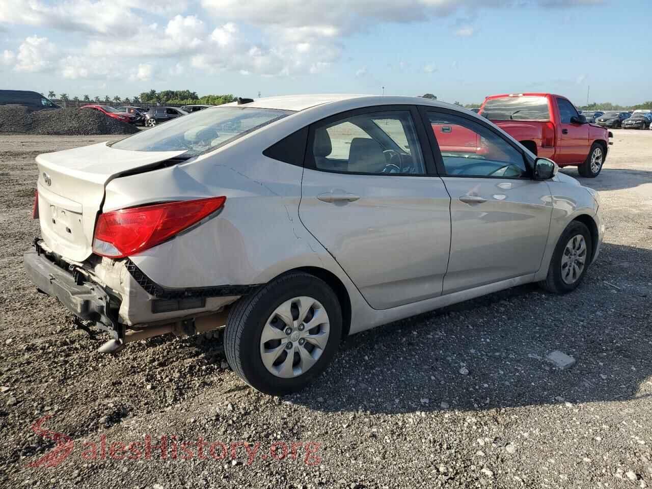2017 HYUNDAI ACCENT VIN KMHCT4AE3HU222103, right side view
