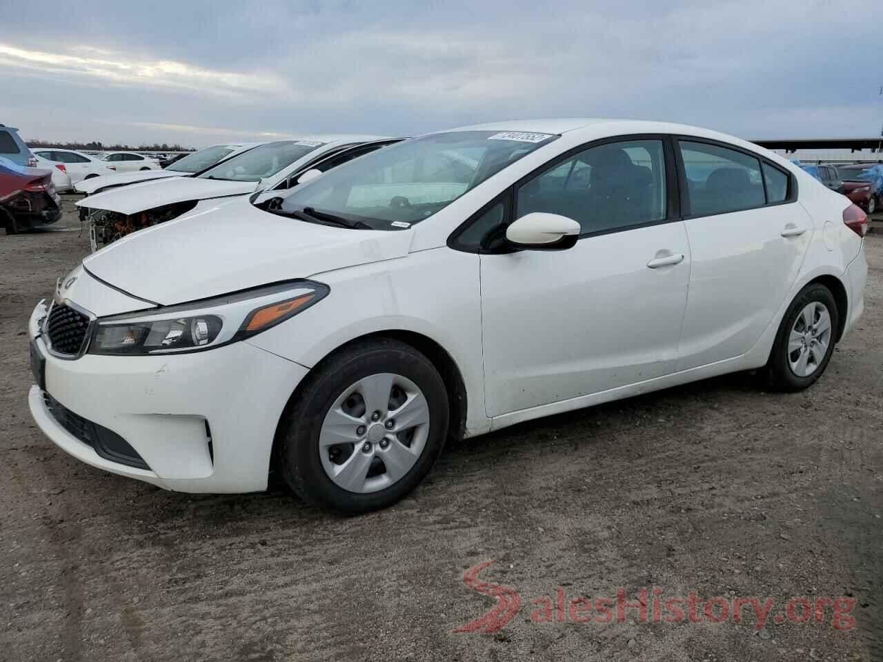 3KPFK4A79JE270909 2018 KIA FORTE