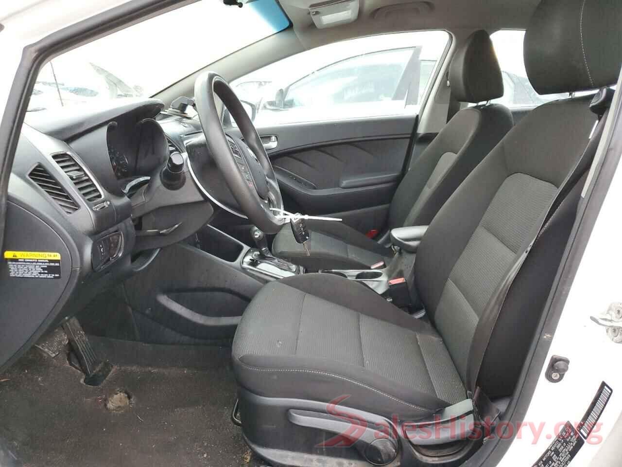 3KPFK4A79JE270909 2018 KIA FORTE