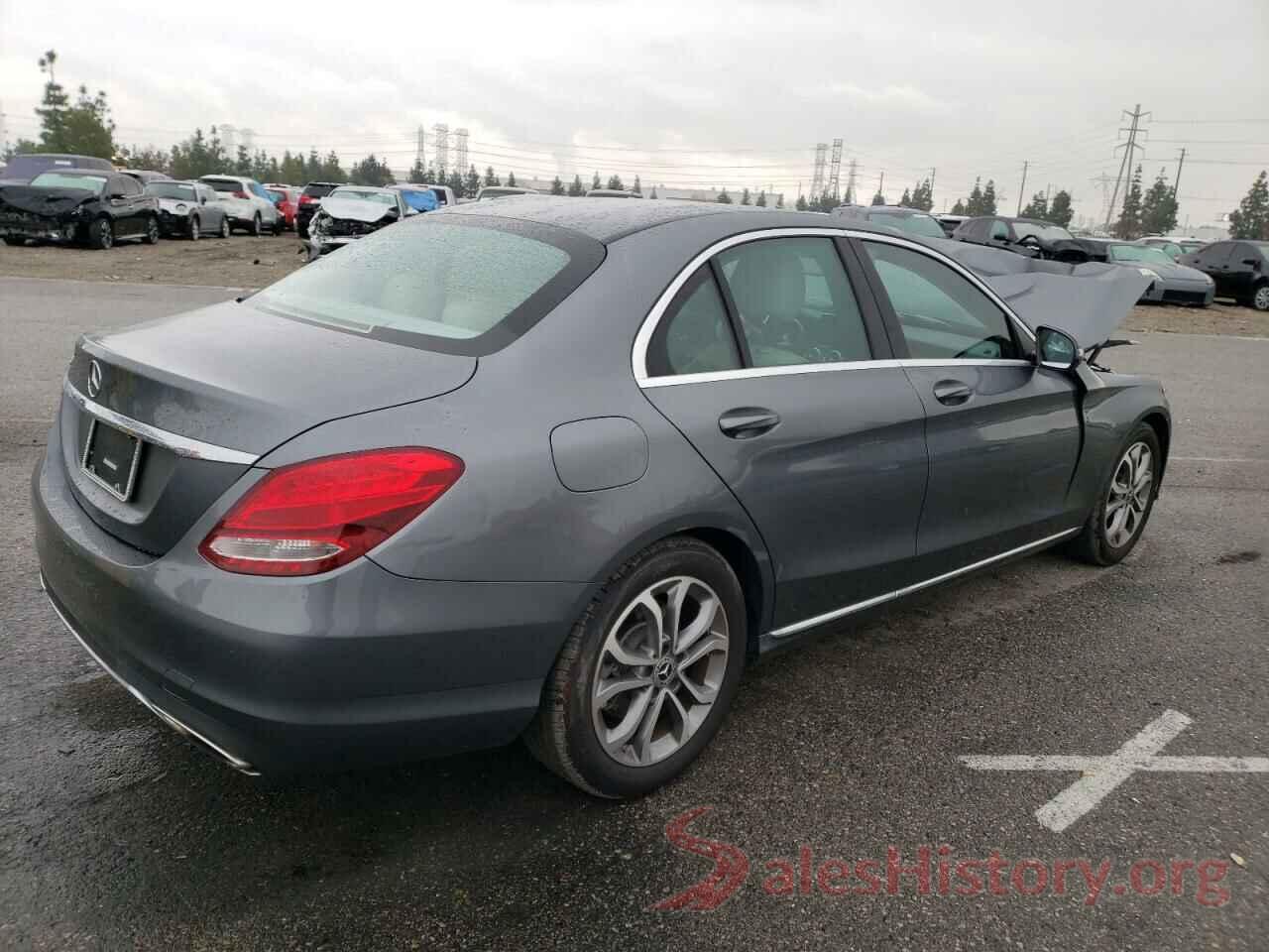 55SWF4JB3HU215075 2017 MERCEDES-BENZ C-CLASS