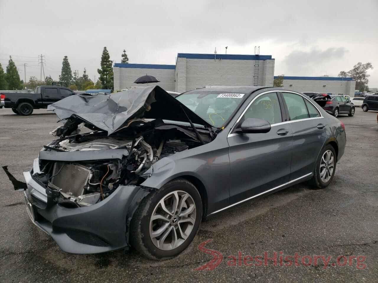 55SWF4JB3HU215075 2017 MERCEDES-BENZ C-CLASS