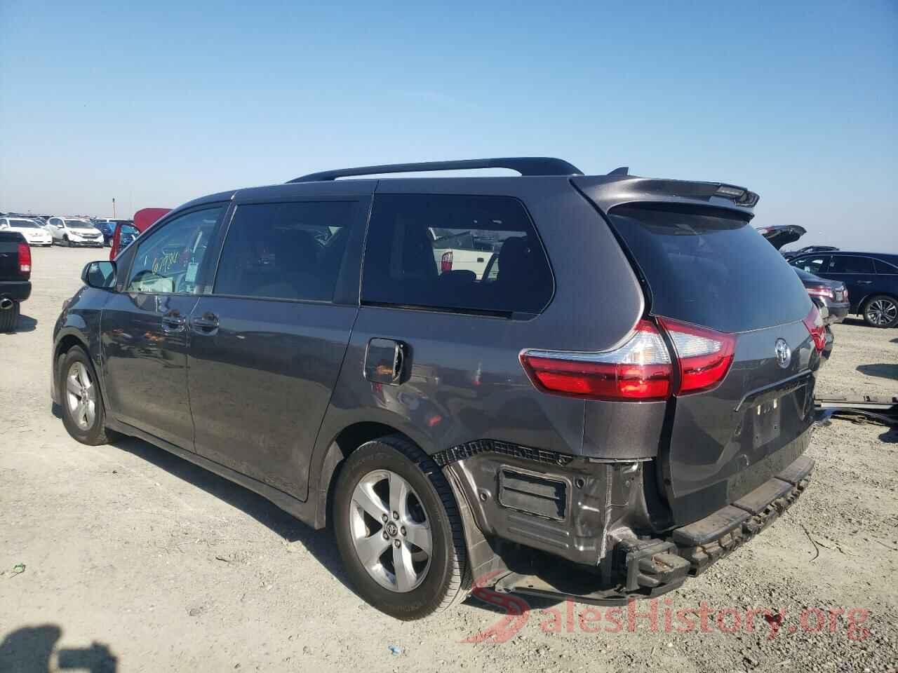 5TDKZ3DCXKS017621 2019 TOYOTA SIENNA